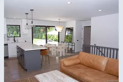 47 School Street, Hampton Bays, NY 11946 - Photo 20