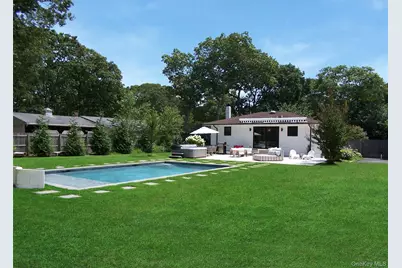 47 School Street, Hampton Bays, NY 11946 - Photo 4