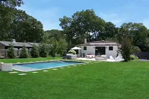 47 School St, Hampton Bays, NY 11946 - Photo 4