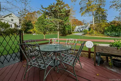 133 Oak Drive, Calverton, NY 11933 - Photo 22