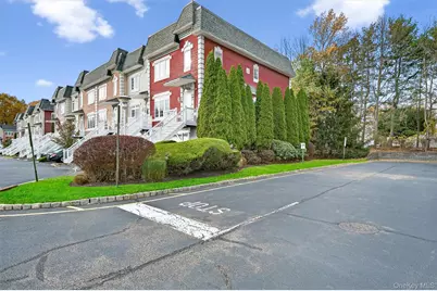 34 Alexander Court, Nanuet, NY 10954 - Photo 2