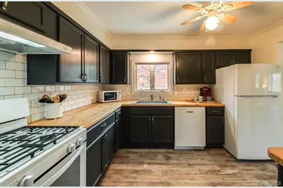 352-354 Ruskey Lane, Hyde Park, NY 12538 - Photo 4