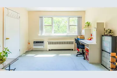 69-28 Kissena Boulevard #130B, Kew Gardens, NY 11367 - Photo 12