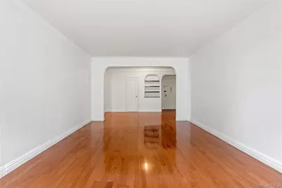 111-39 76th Road #E7, Forest Hills, NY 11375 - Photo 8