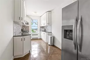 111-39 76th Rd, Forest Hills, NY 11375 - Photo 10