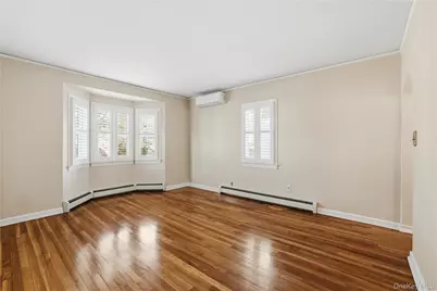 959 N 5th Street, New Hyde Park, NY 11040 - Photo 4
