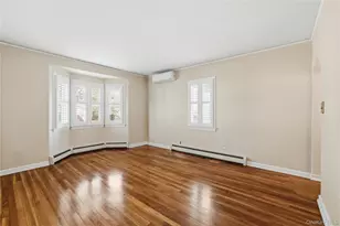 959 N 5th St, New Hyde Park, NY 11040 - Photo 4