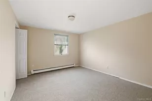 959 N 5th St, New Hyde Park, NY 11040 - Photo 14