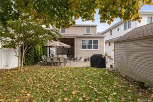 959 N 5th St, New Hyde Park, NY 11040 - Photo 32