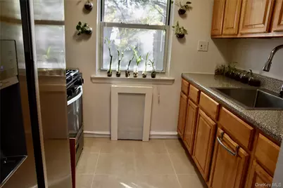 198-44 Pompeii Avenue #1A, Hollis, NY 11423 - Photo 6