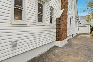 104-11 205th St, Saint Albans, NY 11412 - Photo 50