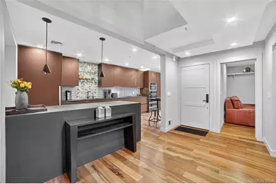 428 Pine Grove Lane, Hartsdale, NY 10530 - Photo 4