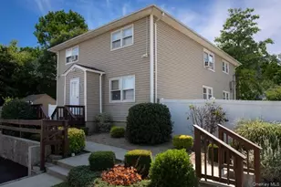 10 Laramie Rd, West Babylon, NY 11704 - Photo 2