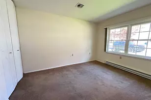 215 Woodbridge Dr, Ridge, NY 11961 - Photo 10