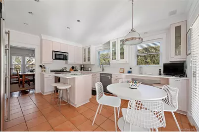 24 Jennings Avenue, Southampton, NY 11968 - Photo 14