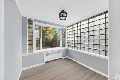 28 Crestmont Avenue, Yonkers, NY 10704 - Photo 16