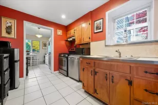 143 Bromleigh Rd, Garden City, NY 11530 - Photo 14