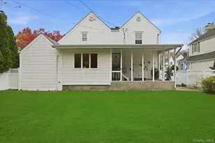 143 Bromleigh Rd, Garden City, NY 11530 - Photo 32