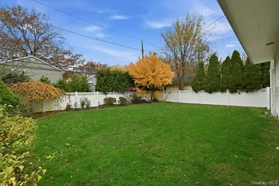 143 Bromleigh Road, Garden City, NY 11530 - Photo 28