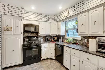 35 Gibson Boulevard, Valley Stream, NY 11581 - Photo 6