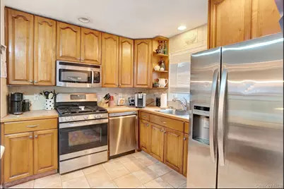 35 Gibson Boulevard, Valley Stream, NY 11581 - Photo 18