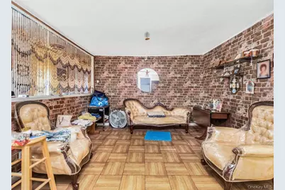 354 Thieriot Avenue, Bronx, NY 10473 - Photo 4