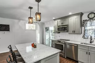 2676 Alder Ave, East Meadow, NY 11554 - Photo 8