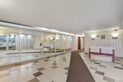 209-25 18th Avenue #6D, Bayside, NY 11360 - Photo 4