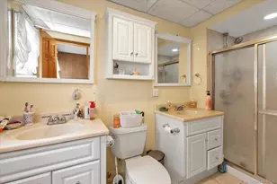 26 Humphrey Dr, Syosset, NY 11791 - Photo 10