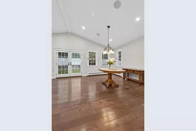 7 Claire Avenue, Huntington Station, NY 11746 - Photo 12