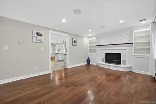 7 Claire Ave, Huntington Station, NY 11746 - Photo 8