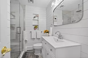 7 Claire Ave, Huntington Station, NY 11746 - Photo 24