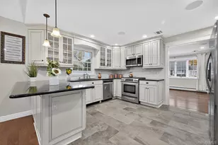 7 Claire Ave, Huntington Station, NY 11746 - Photo 20