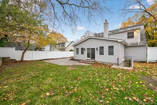 7 Claire Ave, Huntington Station, NY 11746 - Photo 42