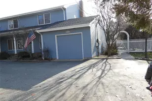 2 Bushwick St, Melville, NY 11747 - Photo 2