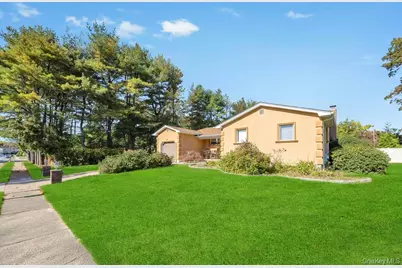 53 Stevenson Place, Deer Park, NY 11729 - Photo 2