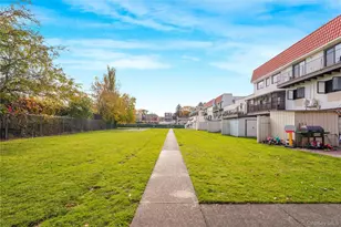 4-27 Schorr Dr, College Point, NY 11356 - Photo 10