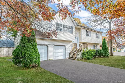 1 Wendy Drive, Farmingville, NY 11738 - Photo 2