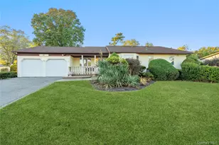 48 Fairfield Dr, Dix Hills, NY 11746 - Photo 2