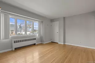 124 Kilburn Rd S, Garden City South, NY 11530 - Photo 8