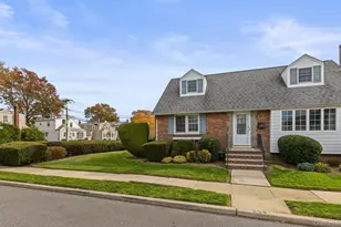 124 Kilburn Rd S, Garden City South, NY 11530 - Photo 30