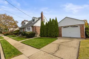 124 Kilburn Rd S, Garden City South, NY 11530 - Photo 6