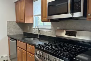 12 Central Dr, Nanuet, NY 10954 - Photo 2