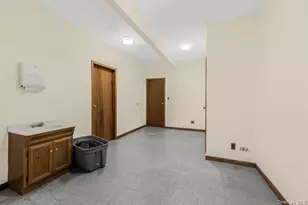 69 Waring Pl, Yonkers, NY 10703 - Photo 8