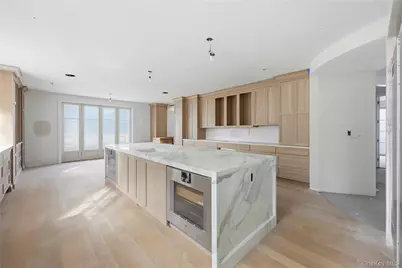 156 Harborview S, Lawrence, NY 11559 - Photo 4