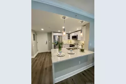 100 Glen Street #N2316, Glen Cove, NY 11542 - Photo 2