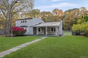 10 West St, Middle Island, NY 11953 - Photo 2