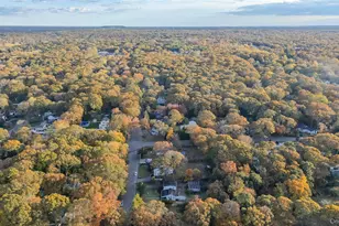 10 West St, Middle Island, NY 11953 - Photo 36