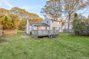 10 West St, Middle Island, NY 11953 - Photo 30