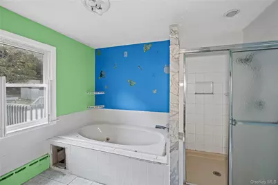 10 West Street, Middle Island, NY 11953 - Photo 18